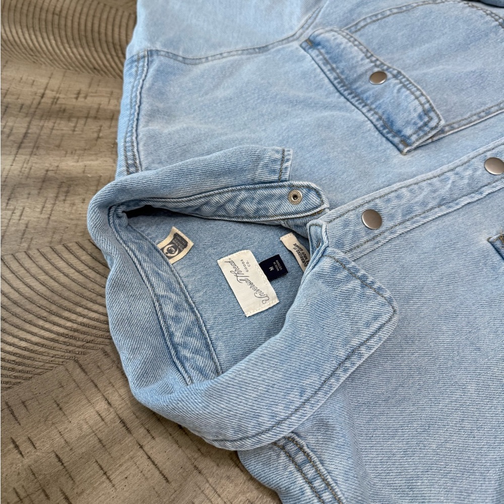 Universal Thread Light Blue Button Down Shirt - image 2